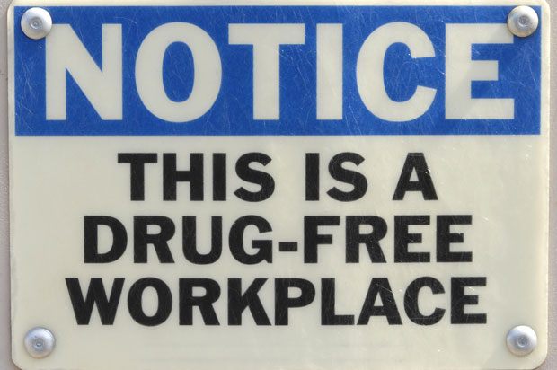 Sign saying 'This is a drug-free workplace'